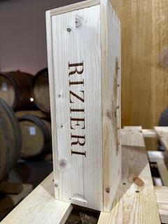 Rizieri - Barolo Silio Riserva 2018 - DOCG - en coffret bois avec logo du producteur